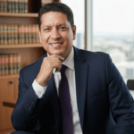 Abogado Laboral en Medellín, Asesoría para Trabajadores y Empresarios Abogado especialista Con experiencia en derecho laboral Carlos patrón Marchena En su oficina